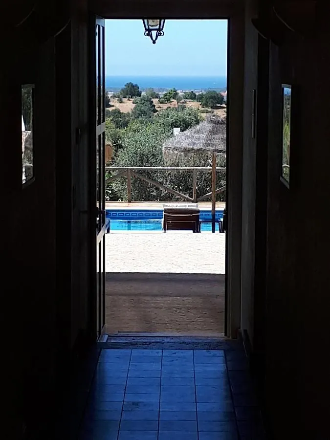 Retiro Da Janela Bed and Breakfast Boliqueime Bed & Breakfast