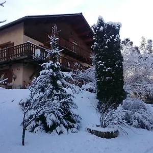 Les Ormes Bed & Breakfast Enchastrayes